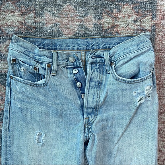 Levi’s slim/straight leg distressed ankle jeans - Picture 6 of 10